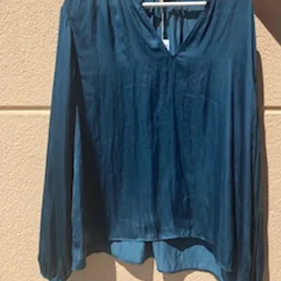 Blouse / Chemise neuve satinée pétrole/bleu canard T38/40